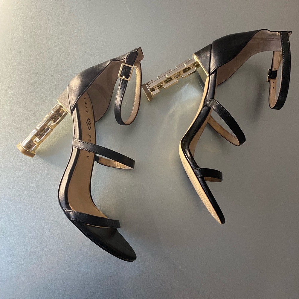 Women’s Katy Perry The Vilan Ankle Strap Heeled Sandals Size 8. - Picture 2 of 7